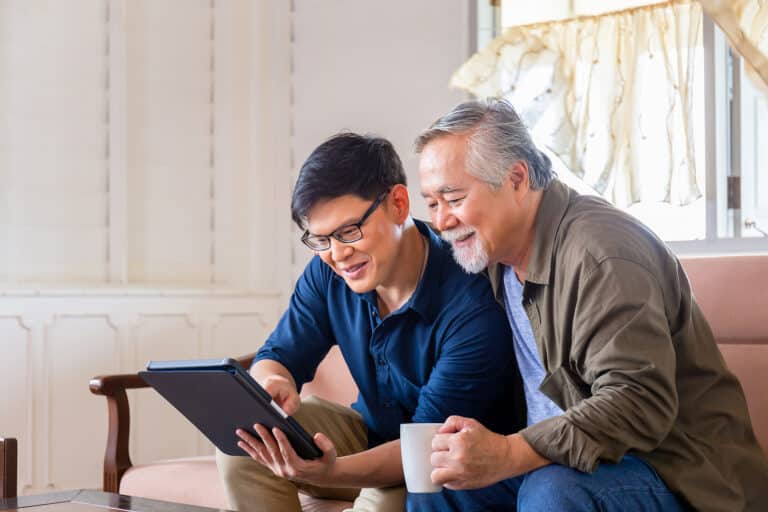 Companion Care at Home Framingham MA - Tips for Seniors Who Want to Try Social Media